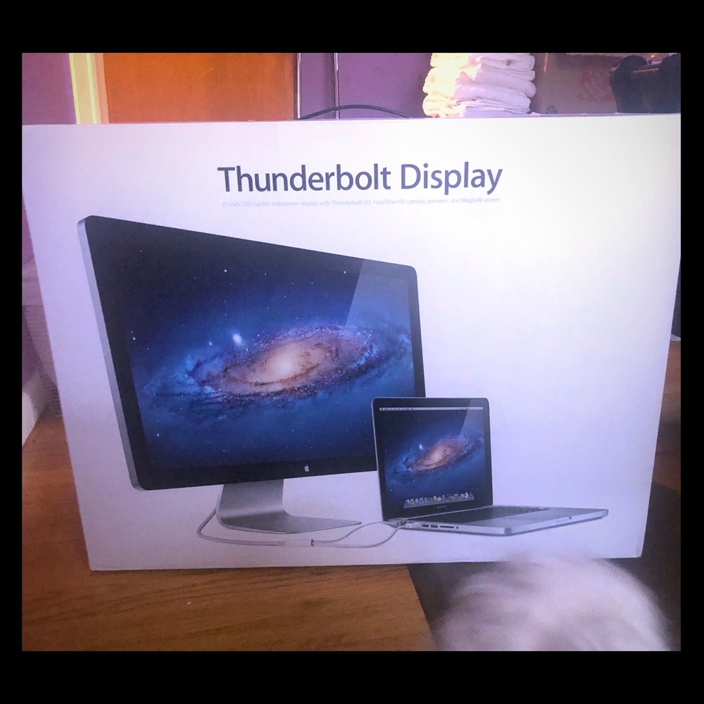 Apple Thunderbolt 27 inch Display